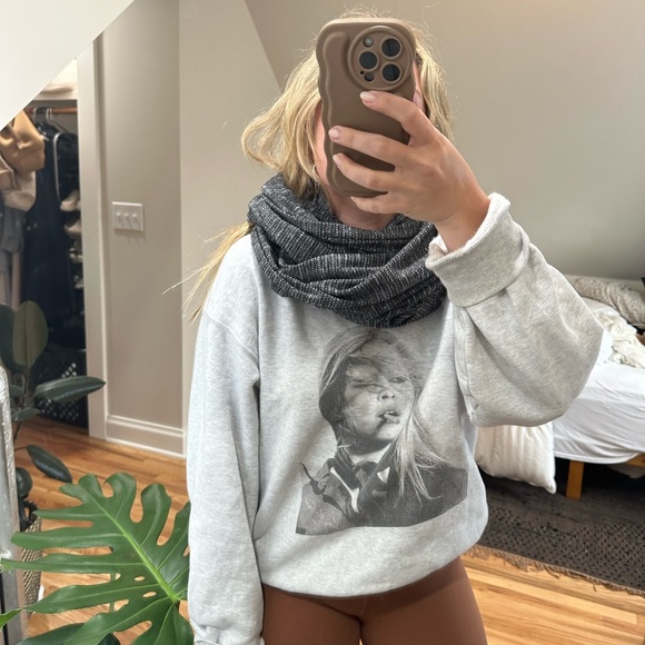 Lululemon Vinyasa Scarf - Picture 5 of 11